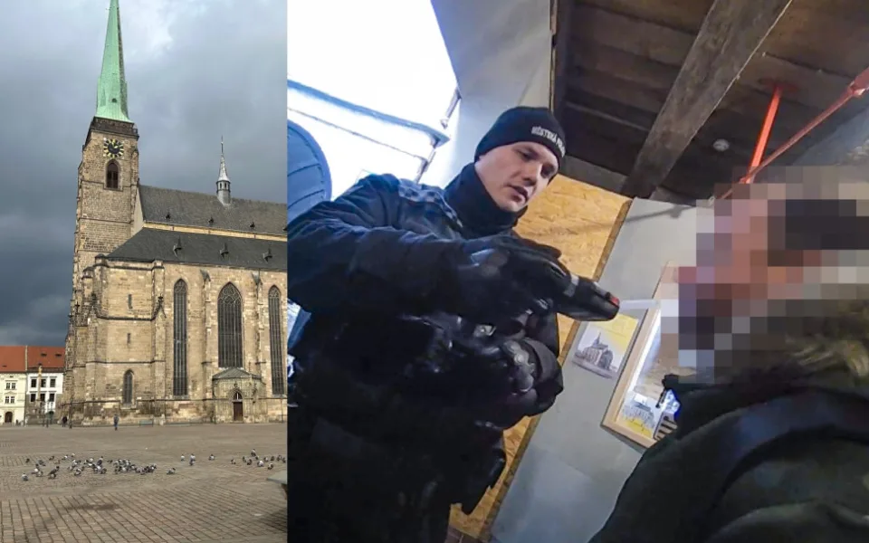 Opilý muž se vymočil na ochozu věže katedrály sv. Bartoloměje a pak se začala stupňovat jeho agresivita