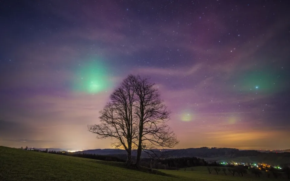 Polární záře z Pošumaví objektivem Vladislava Hosnedla z Meteostanice Chotěšov