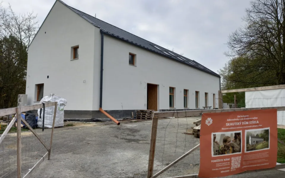 Plzeňští skauti dokončují za 26 milionů vzdělávací centrum a mezinárodní základnu
