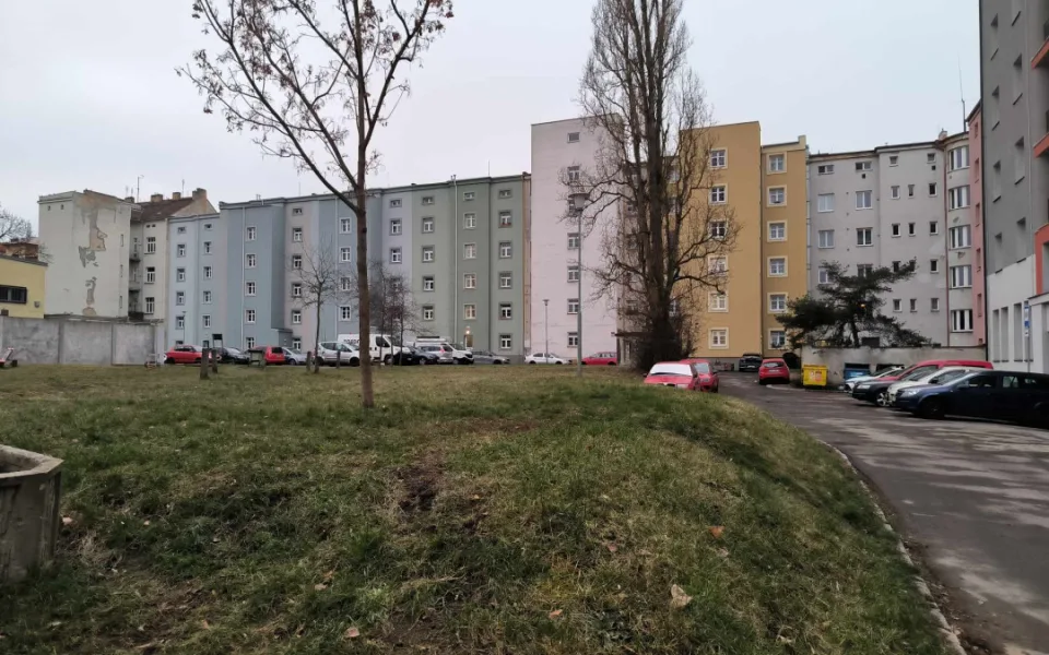 Rekonstrukce vnitrobloku, nová kavárna i komunitní centrum, Trojka letos proinvestuje 76 milionů