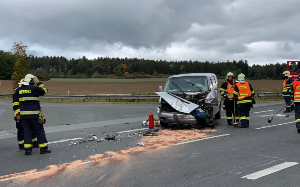 Křižovatka smrti na velmi frekventovaném úseku silnice I/20 by měla projít úpravou. Jde o místo častých nehod