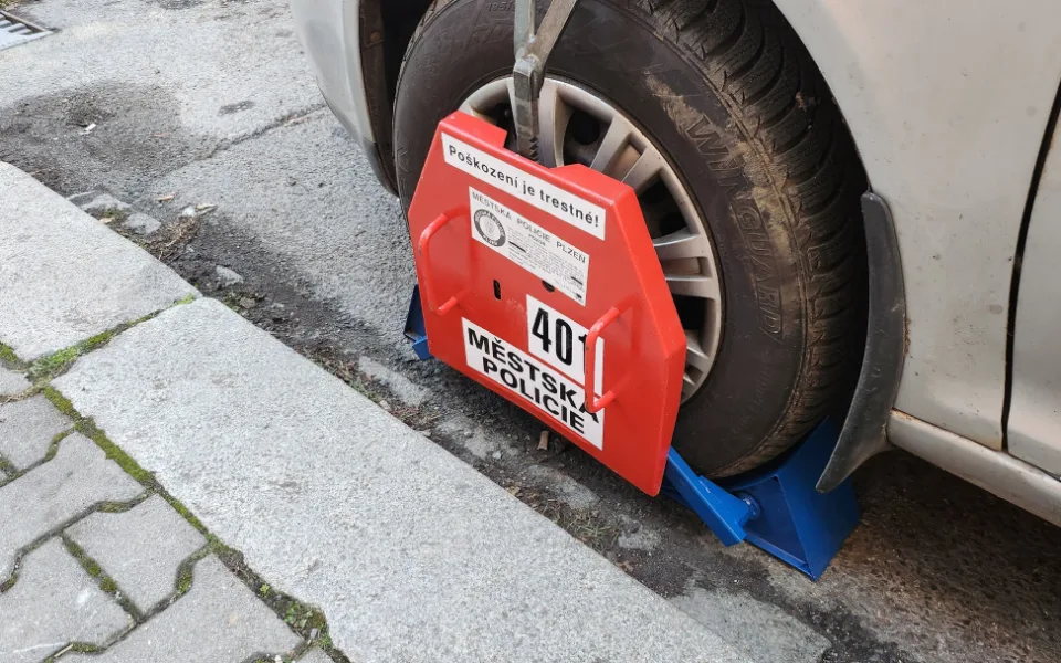 Tento model botiček teď používá městská policie v Plzni