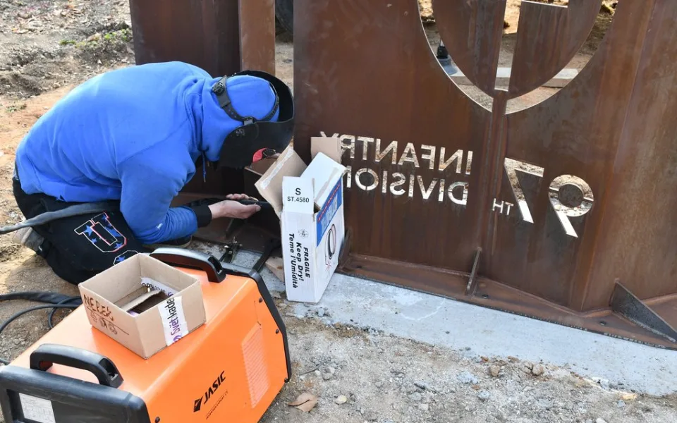 Podílela se osvobození našeho západu, nyní bude mít 97. pěší divize americké armády svůj památník