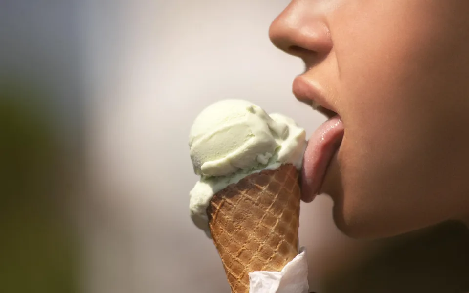 ice-cream-2588541_1920