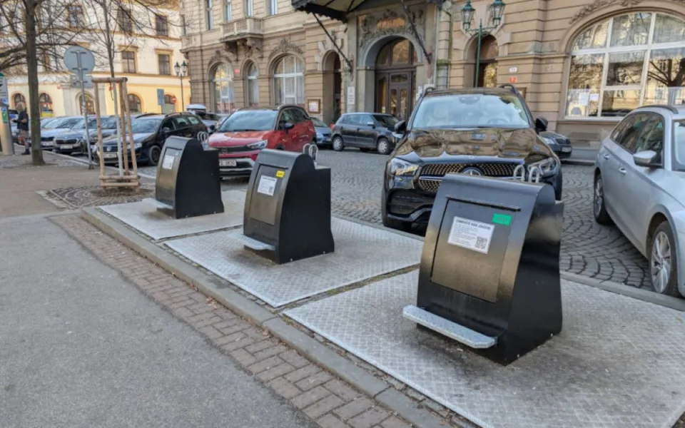  Je dobře když se v Plzni zrušily podzemní kontejnery na odpad, nebo mělo město zapracovat na jejich zachování?