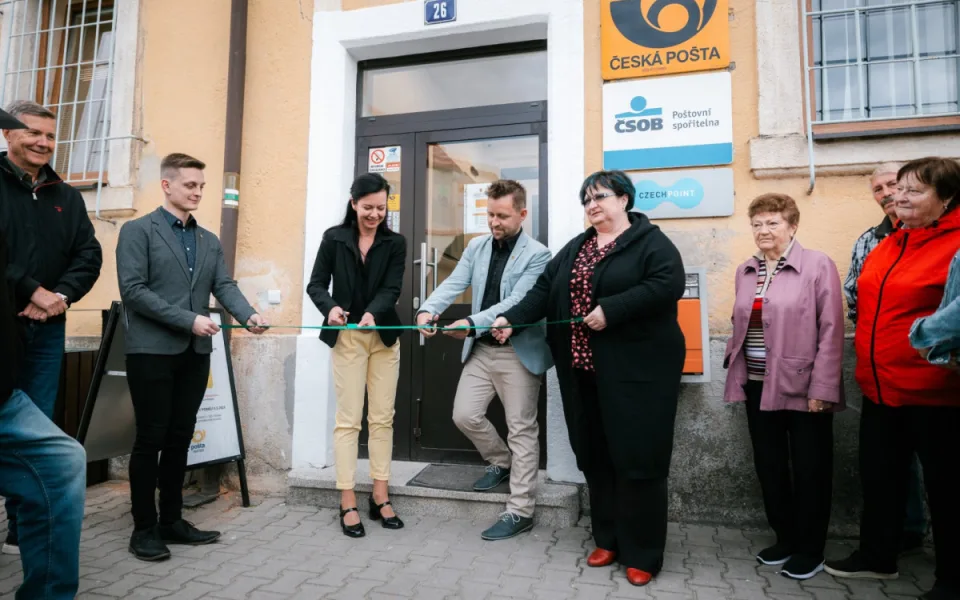 Město Touškov převzalo poštu a rozšiřuje služby občanům