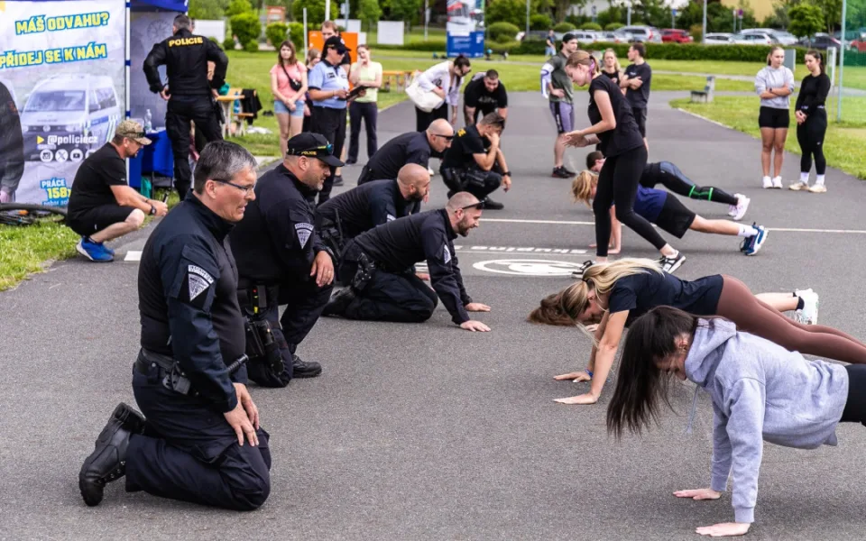 Přijďte si zatrénovat s policisty nebo nahlédnout do zákulisí cizinářů