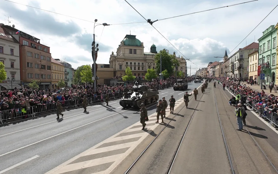 Takto sledovaly Konvoj svobody drony z městské organizace Drony SIT