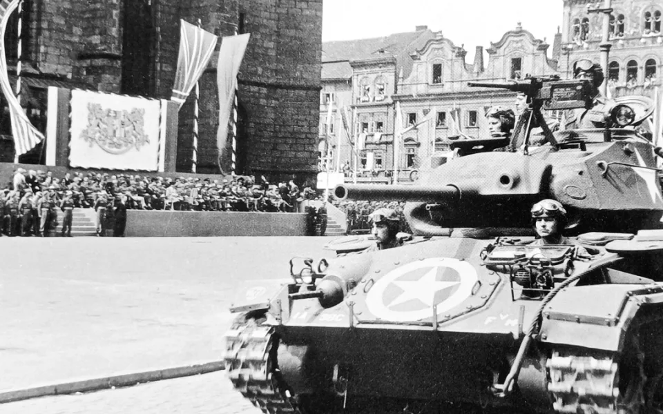 Největší americkou vojenskou přehlídku v osvobozené Evropě zažila Plzeň před 80 lety