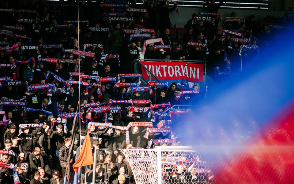 Index fotbalových fanoušků: Kam se nejvíc vyplatí chodit na fotbal? Třeba do Plzně