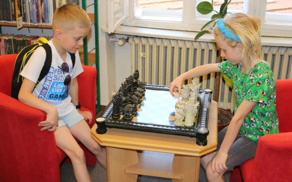 Lidé si půjčují deskovky k moři i na chalupy, nejvíc vedou únikové hry