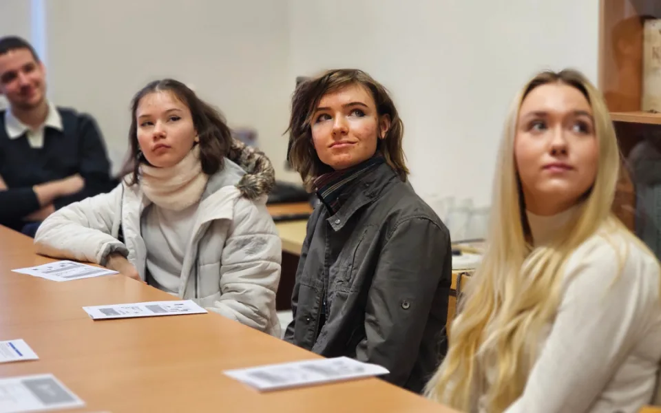 Vysoká škola na zkoušku? Západočeská univerzita v Plzni otvírá kursy pro středoškoláky