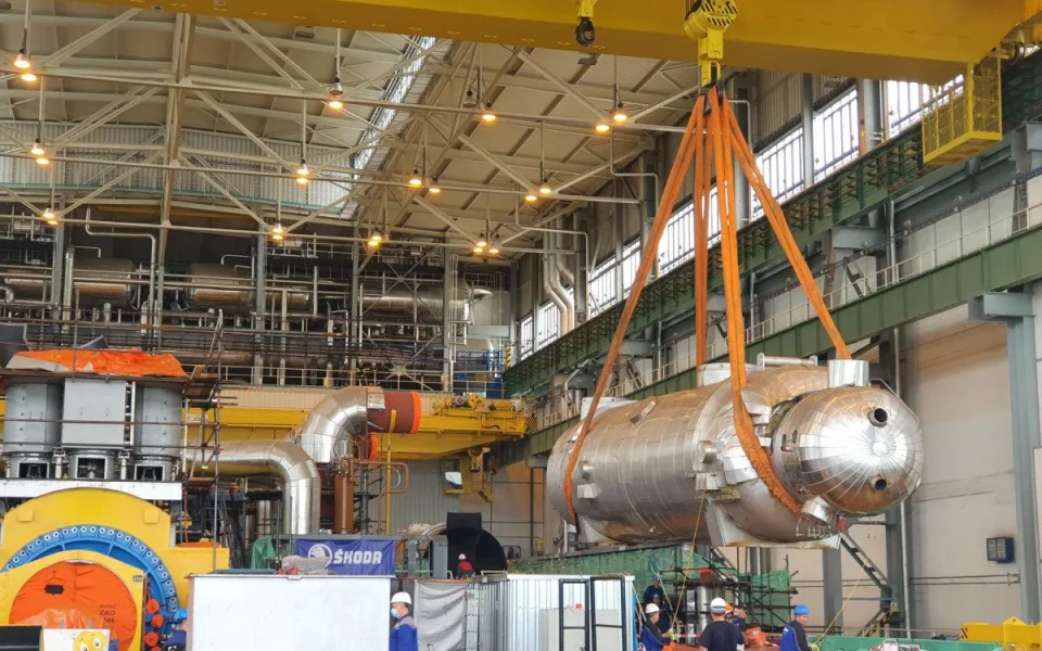 Výměna přihříváků-separátorů páry na obou blocích elektrárny Temelín za nové zařízení (2021)