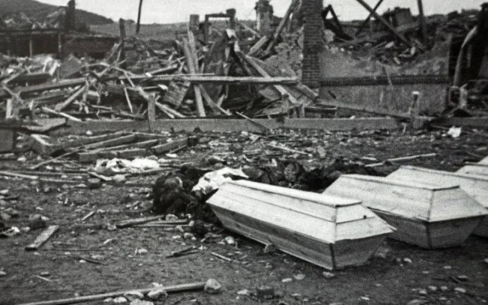 Při obřím náletu spojeneckých bombardérů na Plzeň zahynulo v dubnu 1945 minimálně 850 osob