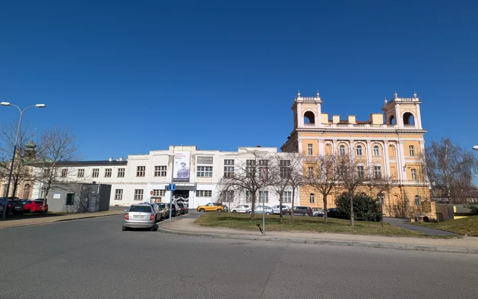 Vizualizace nové podoby KD Peklo po rekonstrukci i s prostorem Náměstí Karla Gotta