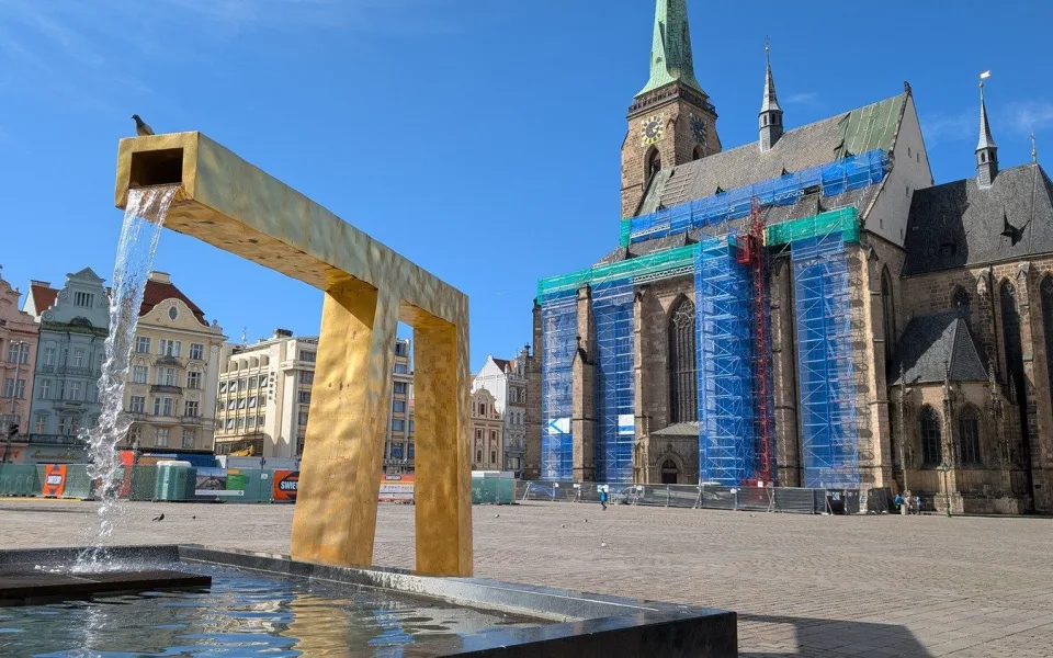 Česko má za sebou první letní den, hranice 25 stupňů padla jako první v Plzni