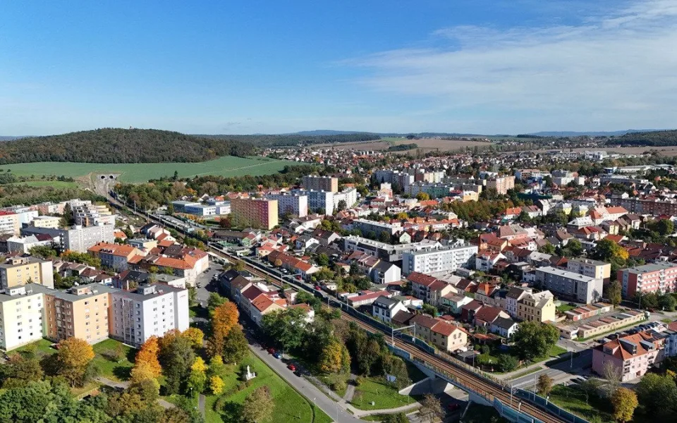 Obvod má plán, jak čelit klimatické změně. Bude sázet stromy a budovat zelené střechy