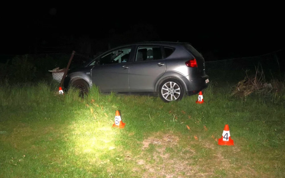 Pronásledované auto havarovalo u Kdyně