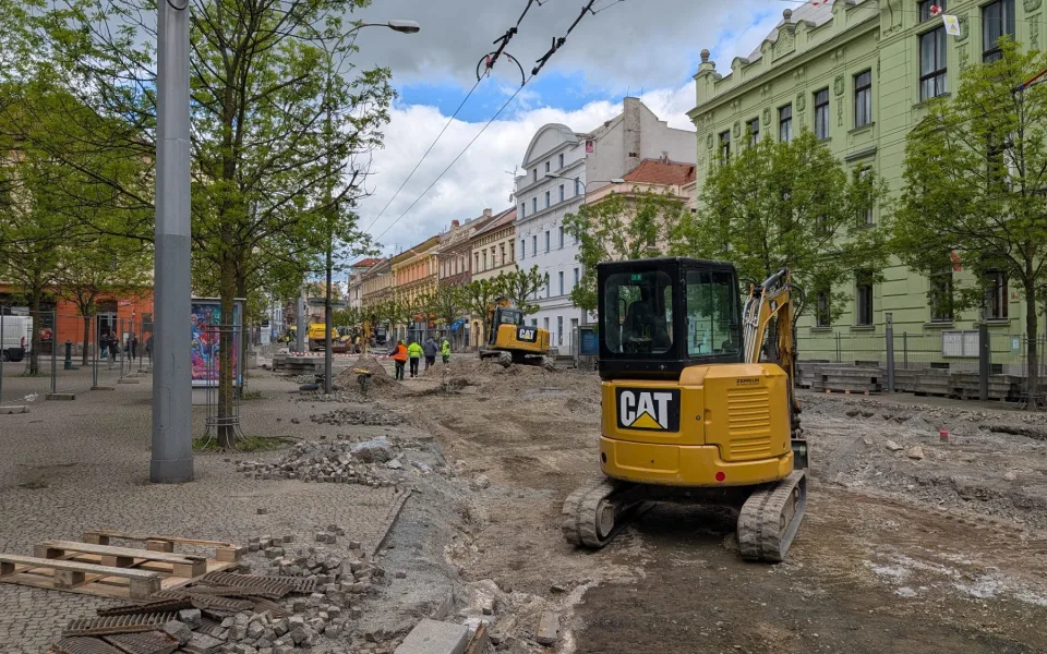 Koaliční zabijačka kvůli Americké. Politici se rozhádali, jestli tam pustit auta