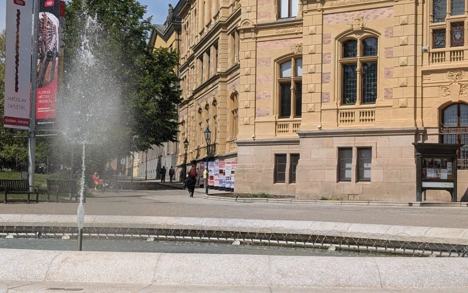 Meteorologové varují před vedry, může padnout i teplotní rekord z roku 1917