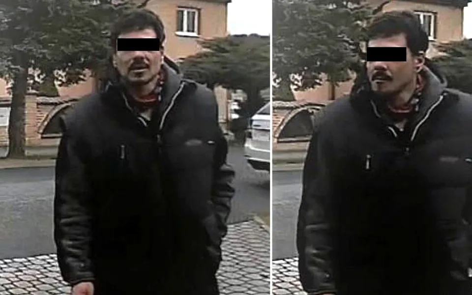 Z trezoru zmizelo více než sto tisíc korun. Policie hledá muže z kamerových záběrů
