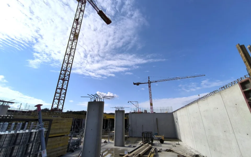 Plzeň postaví 700 bytů v bývalých kasárnách, má smlouvu s jejich vlastníkem
